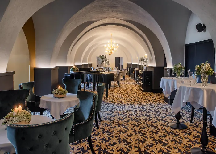 Hotel du Roi&Spa by SOWELL COLLECTION